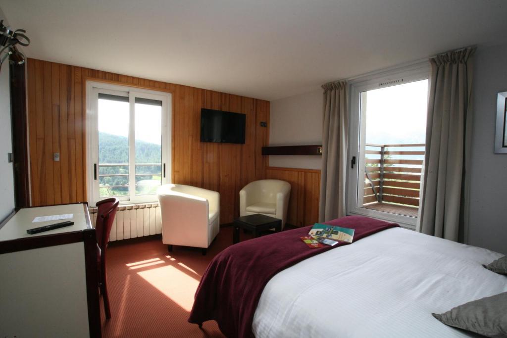 Hotel Corrieu La Llagonne Δωμάτιο φωτογραφία